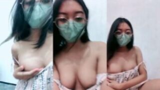 Yasmine Remas Nenen Jadi Pengen Kenyot
