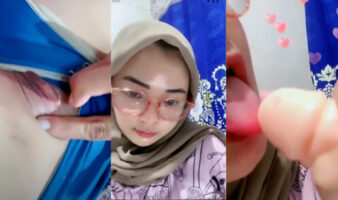 Sange Parah Ciroyo Chacha Omek Sepong Dildo